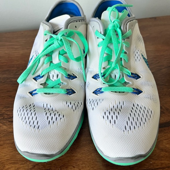 Like New Nike Free 5.0 TR Fit 5 Brthe - Picture 2 of 5